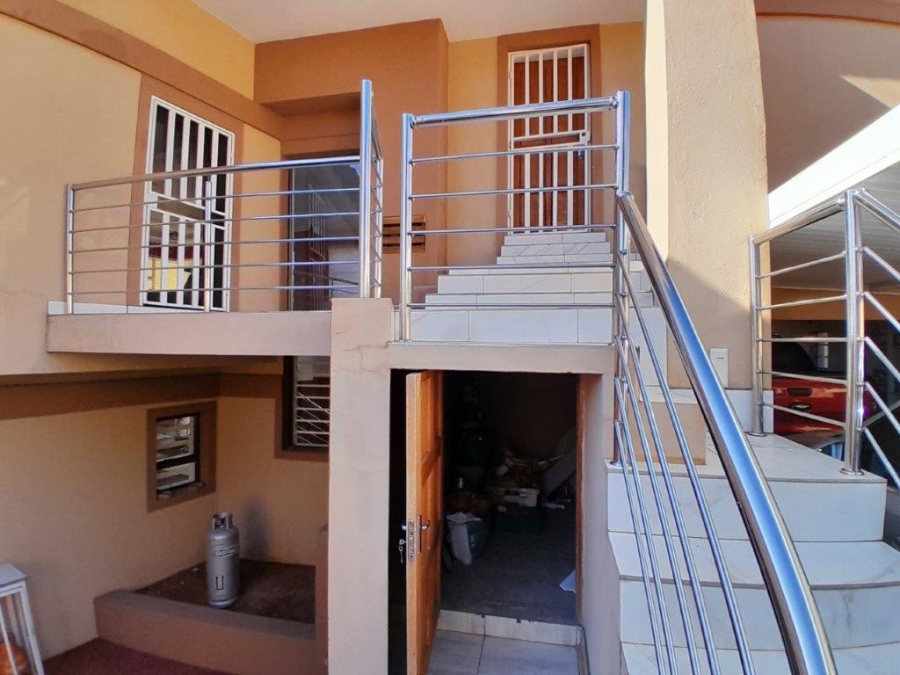 3 Bedroom Property for Sale in Safari Gardens North West